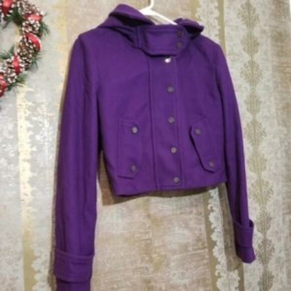 BcbgMaxAzria Woven Short Coat size Medium purple color - Picture 3 of 8